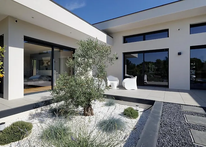 Maison D'architecte Baia Piscine Plein Sud 빌라 위제